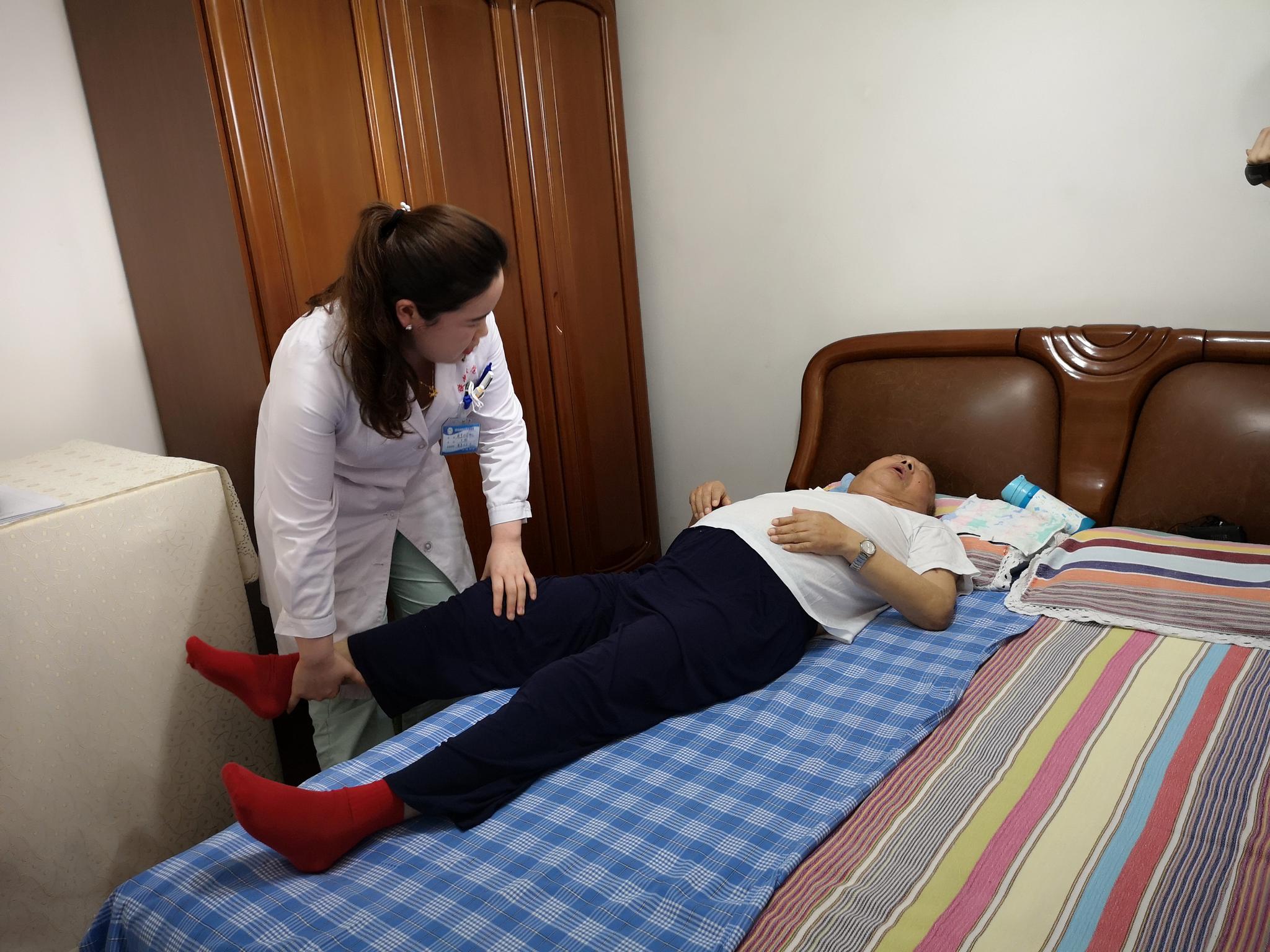 IM电竞官网:“这益年”线上公益展