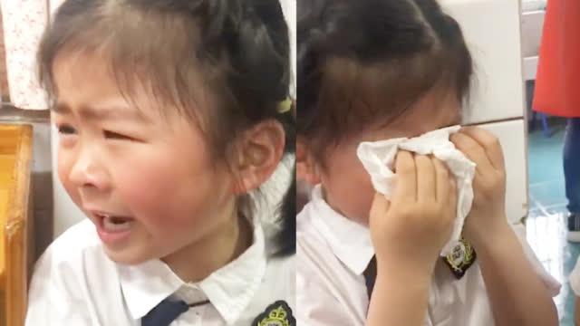 小朋友将从幼儿园毕业大哭:不能像以前一样快乐了