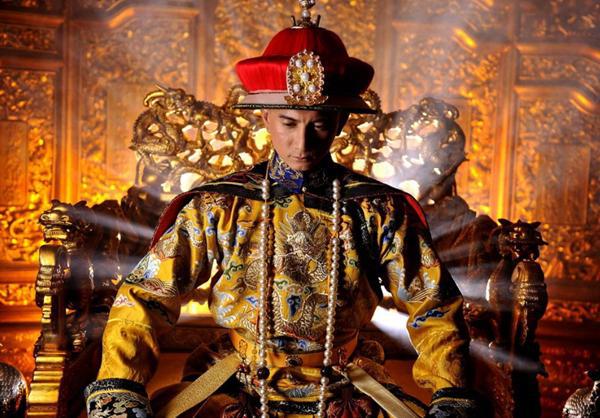 清朝康熙帝下令,必须要除掉胤礽和胤禔,雍正帝却违抗了父命