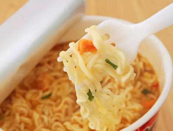 吃一次方便面,肝脏需要32天才能代谢完?医生说出了实情|泡面|肝脏|方