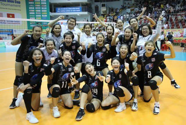 四川女排3:0胜美国BIP 获得2019越南VTV邀请