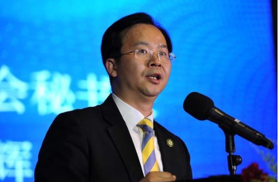 中国廉政行为法学会副理事长张凡(中宣部出版局原副局长,巡视员)讲话