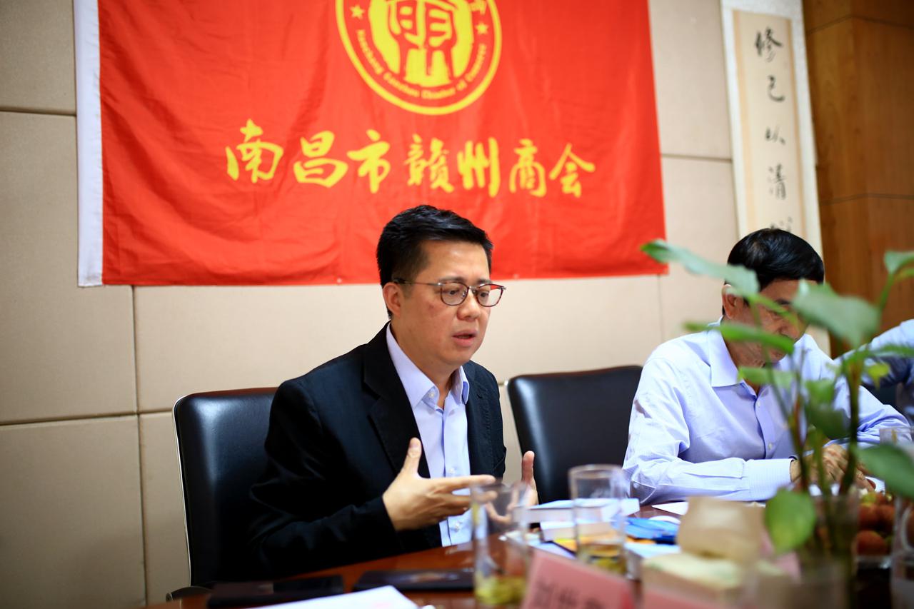 赣商联会长王再兴一行到南昌市赣州商会指导工作