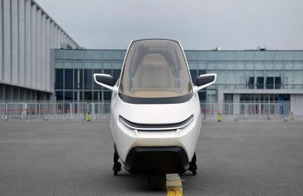 两轮"不倒翁"电动车现身,百公里5度电,车友:能卖一台算我输