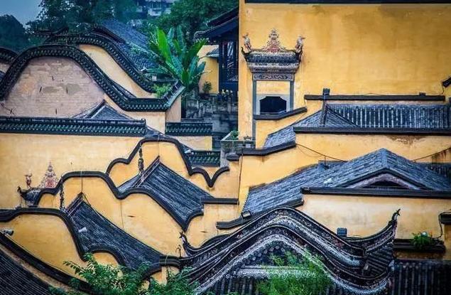 一共四层,展馆内容很丰富,把三峡的建设,重庆的历史和巴蜀传统文化都