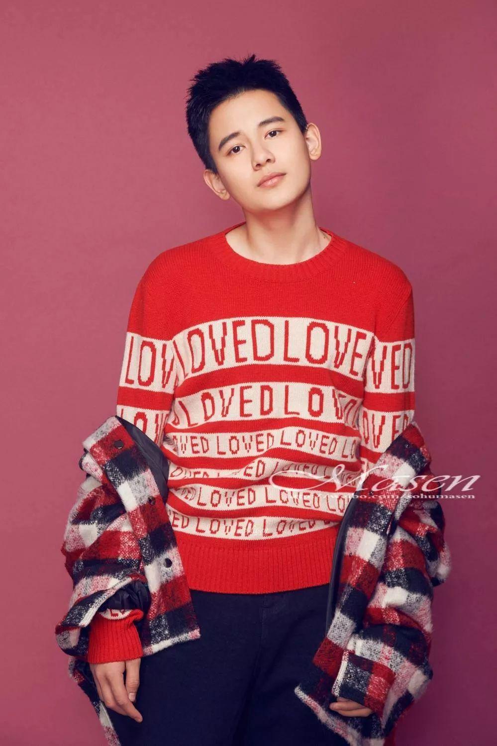 提起胡先煦,你们可能都会想到他在《小别离》当中饰演的"张小宇",演技