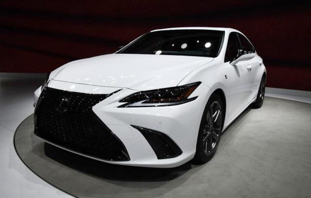 谁说es260不值得买豪华品牌大排量自然吸气车也就它了