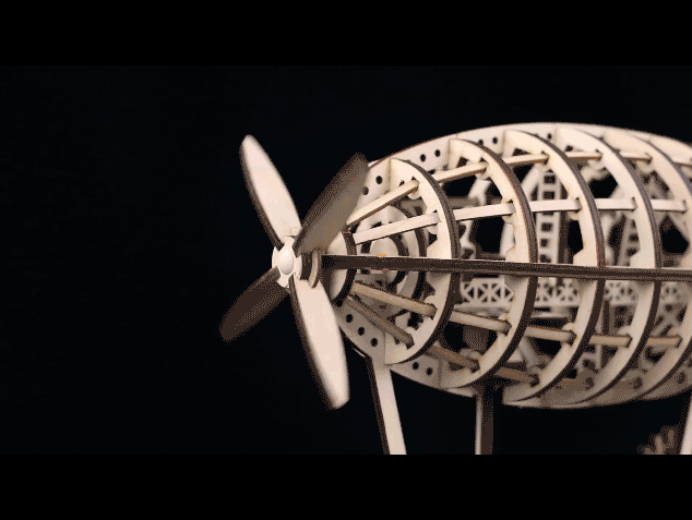 我亲手做了一台手摇复古放映机,效果超惊艳!