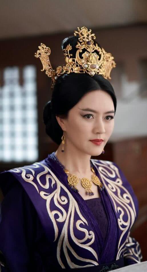 张雪迎,李治廷,经超,罗云熙领衔主演, 田海蓉特別出演的古装剧《白发