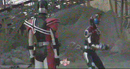 假面骑士driveGIF,假面骑士drive驰骑 为什么decade会在假面骑士时王甲斗篇再次出现连接一切破坏一切