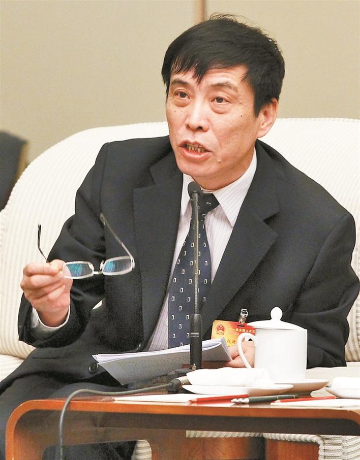 陈戌源里皮中国足球能否换个活法