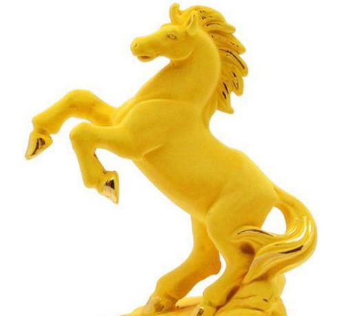 一生接连旺夫命,中年富贵不断又旺财,成为家中