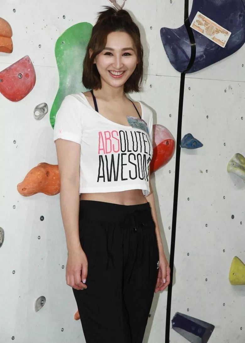 tvb力捧花旦首部担正剧集获好评直言收视高收将到泳池派福利