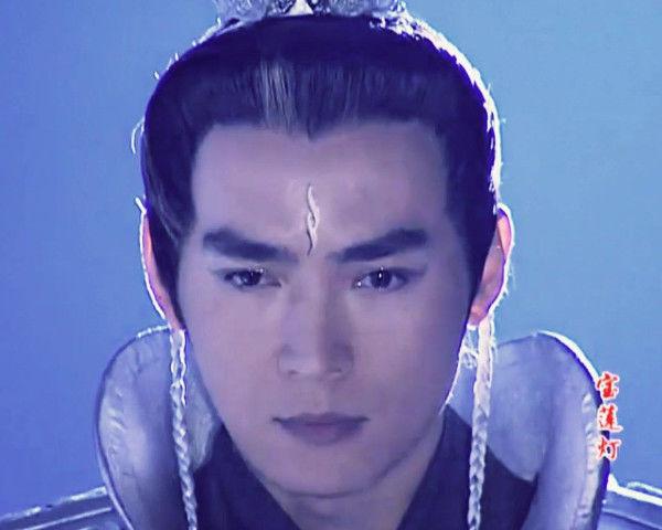 神演义》中罗晋饰演杨戬,这个杨戬可能是最善良单纯的吧,前期他的天眼