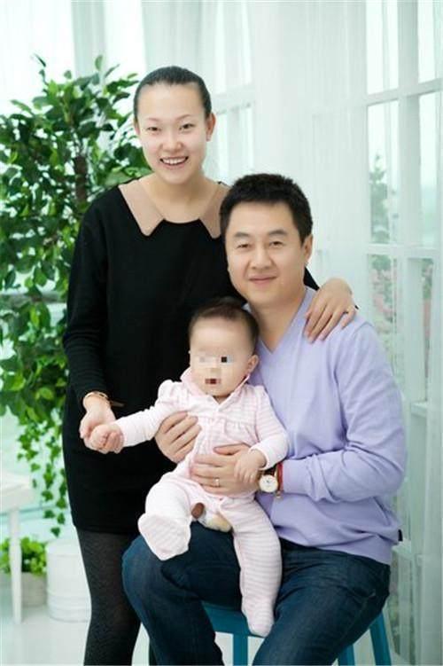 李楠乒乓球事业很好的时候,因为恋爱随后被开除出国家队