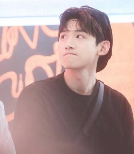 长一张初恋脸的白敬亭,素颜在高清镜头下是什么水准?粉丝看哭了