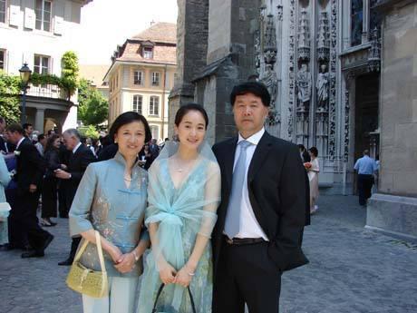 但是有一点值得提的是,大家可能看到高全建的外貌后,感觉会有点不尽人