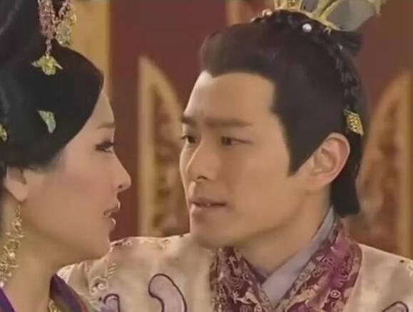 萧正楠黄翠如悄咪咪举办婚礼了，记得他曾因得罪麦浚龙被封杀4年