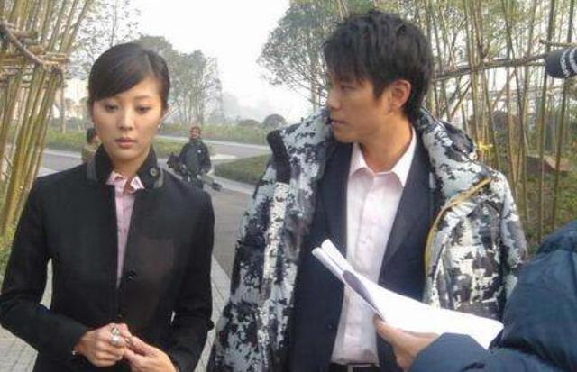 萧正楠黄翠如悄咪咪举办婚礼了，记得他曾因得罪麦浚龙被封杀4年