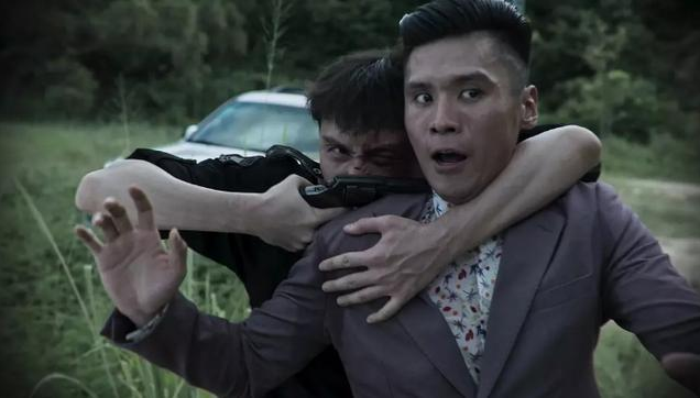 他曾被文章力捧如今在破冰行动中因城乡结合部的审美走红