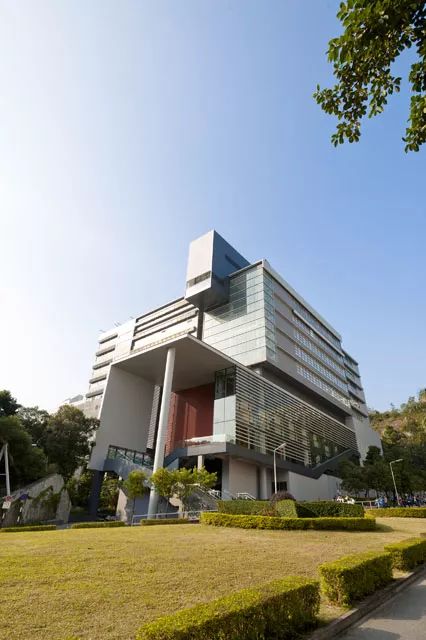 李兆基退休 香港四大地产家族完成“接班” 香港中文大学李兆基楼。图片来源:香港中文大学官网