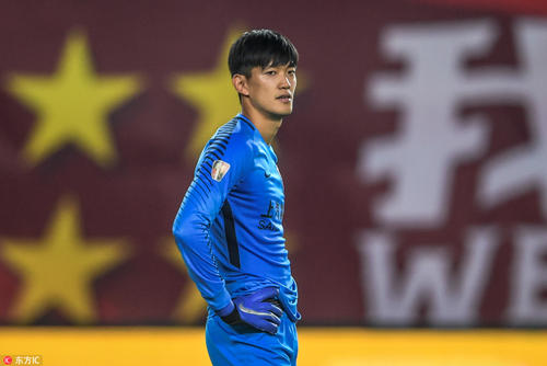 体坛联播|维拉赢下最贵英超升级战,西班牙人求