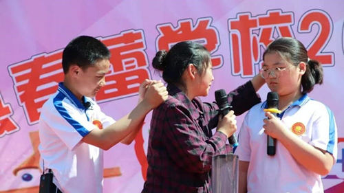 河南杞县春蕾学校举行文化艺术节文艺汇演活动