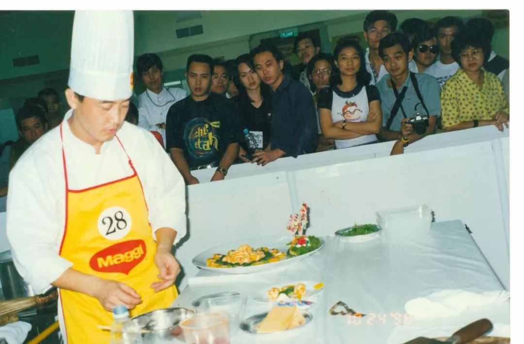 预告|屈浩大厨给您开小灶,教您快速备好一桌请客大餐!