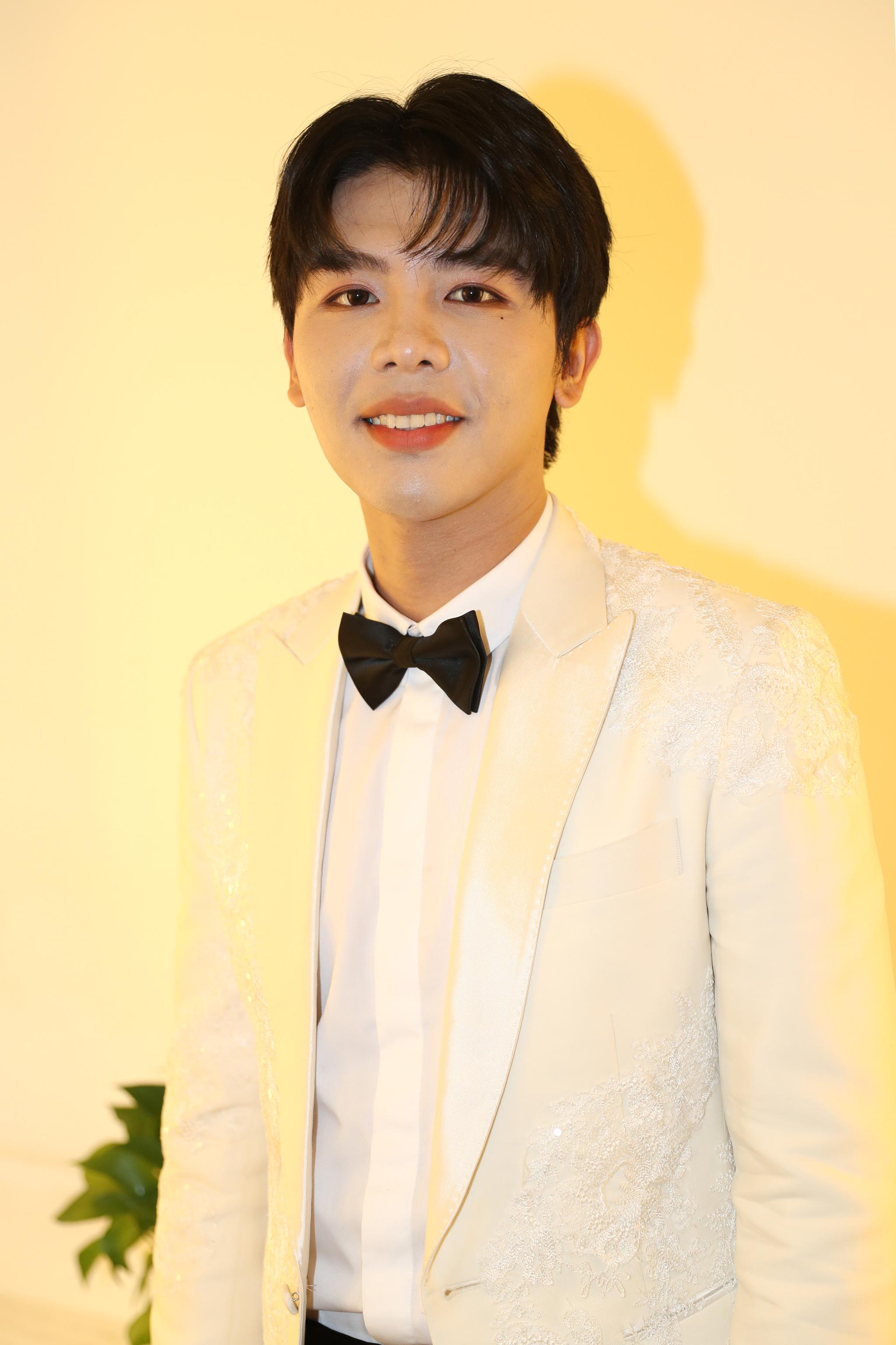 声入人心男团来宁说相声贾凡20年前就来南京领过奖