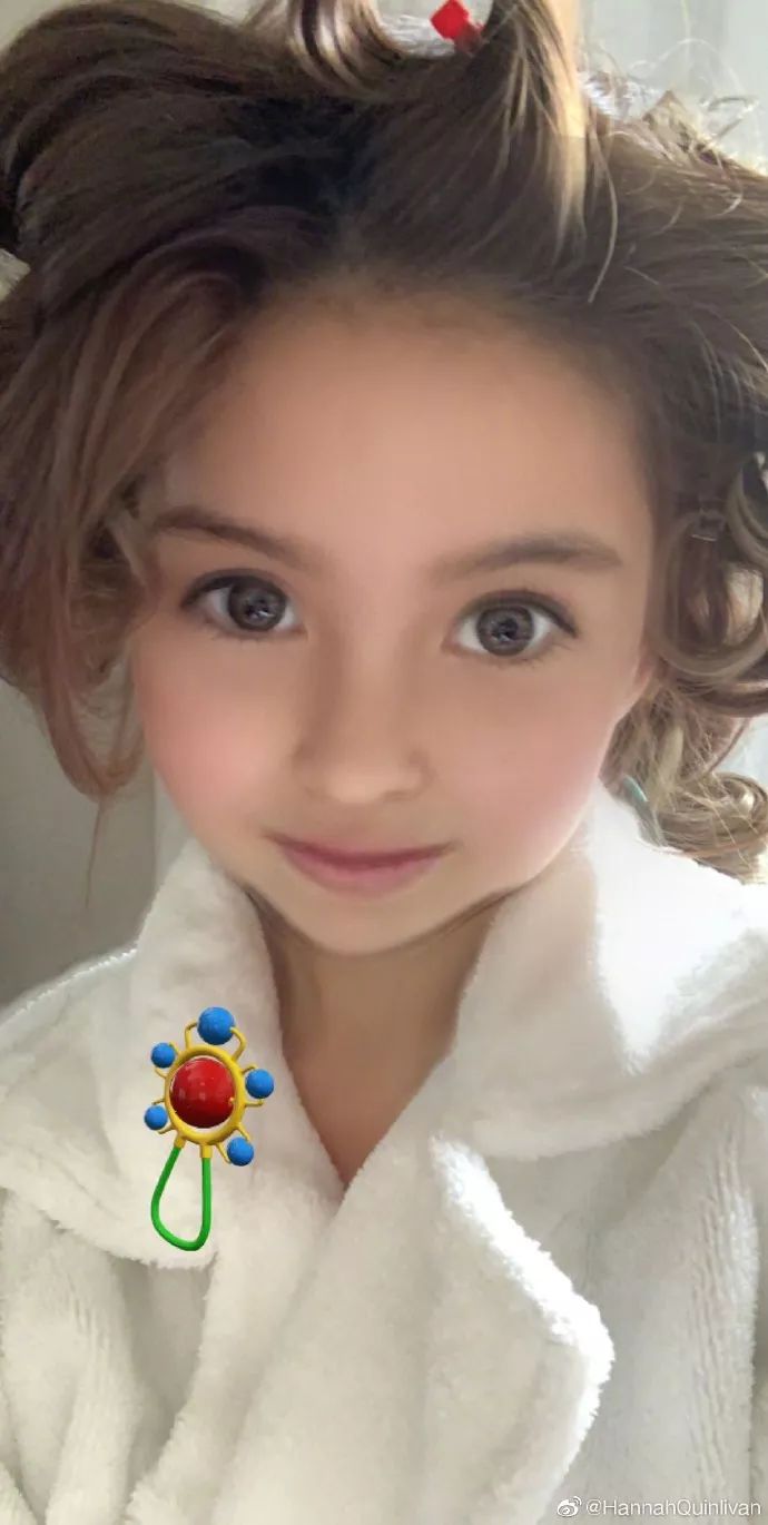 大批明星陷入宝宝滤镜魅力这样的五官比例太优秀而杨超越已经拥有了