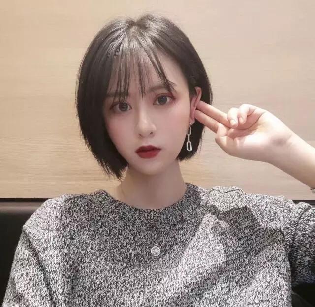 短发不要乱剪,推荐8款适合不同脸型短发,减龄又美颜!