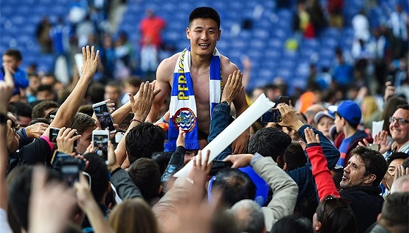 足球俱乐部营收大涨,星辉娱乐拟分拆体育业务