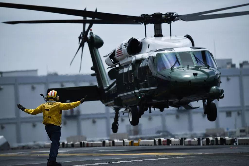 它通常有两个机型,一种是较大的vh-3d"海王",另一种是较小的vh-60n"白