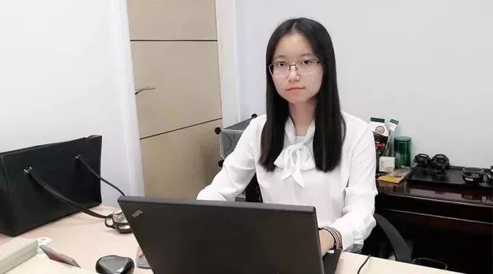 这位90后女董秘的逆袭秘诀只有一个自我996
