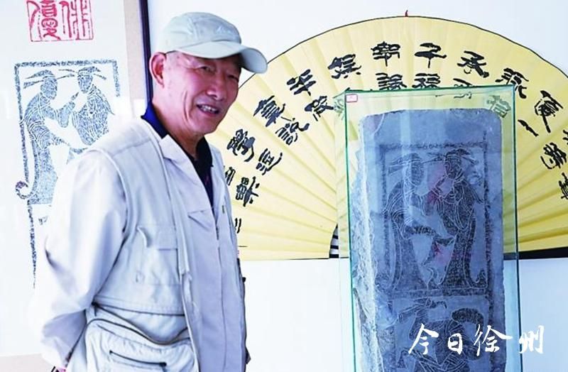 馆主韩兰成,徐州籍著名相声表演艺术家,上世纪80年代末拜马季为师,是