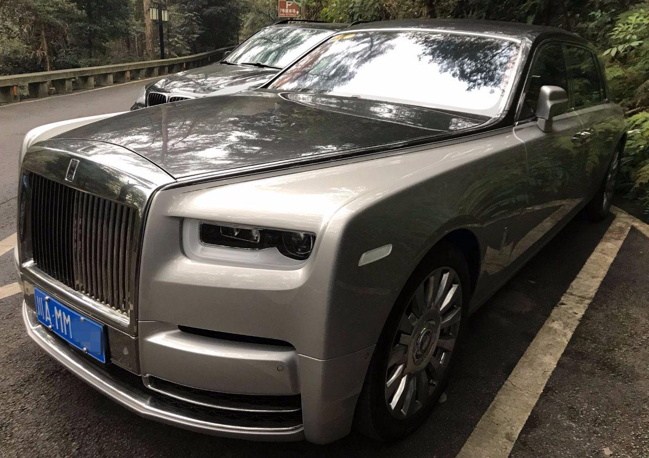 1000万的劳斯莱斯,空调不显示温度,冷热全凭感觉-新浪汽车