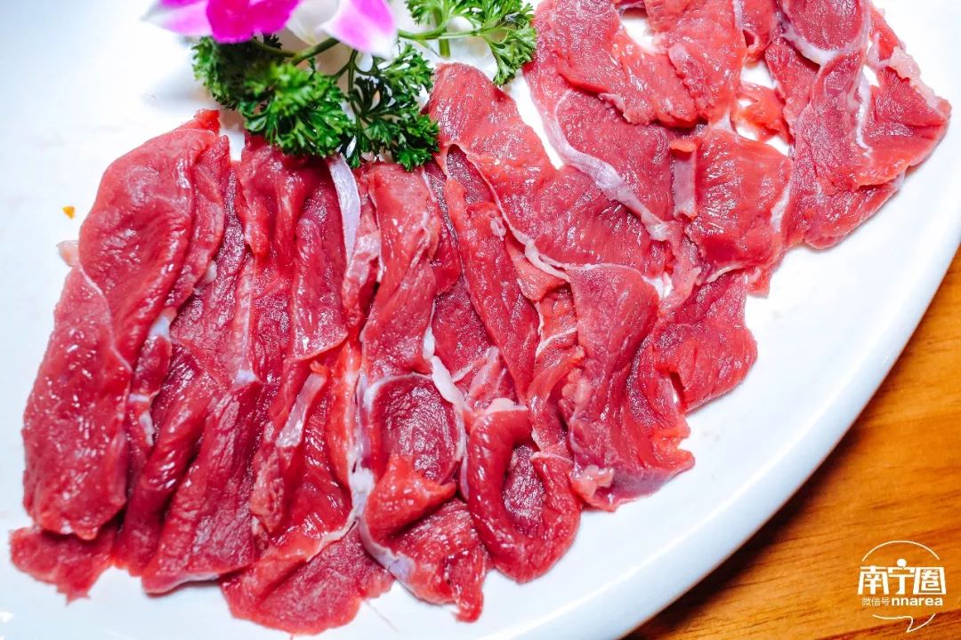 环江香牛–牛腱肉环江香牛的肉质与寻常牛肉有些许不同,肉质更加细嫩