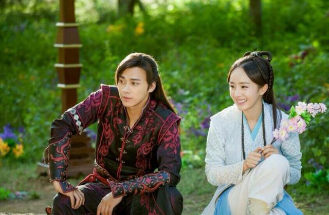 李易峰确定参演杨幂在拍完《刺杀小说家》之后,还有电视剧《暴风眼》