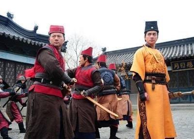 古代“三班衙役”站班皂隶、捕班快手、壮班民壮|书吏_新浪新闻