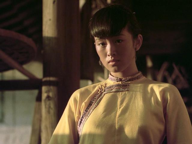 迄今为止,巩俐参演过的作品数量应该还不到40部.