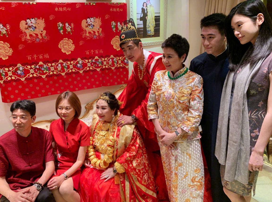 赌王嫁女聘礼怎么收?何超盈男友送金山,奚梦瑶现身疑双喜临门!