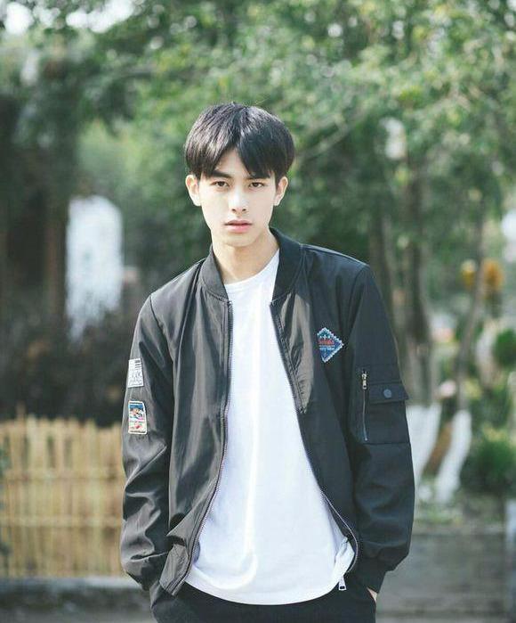 99年小生颜值能打你们追星太幸福了