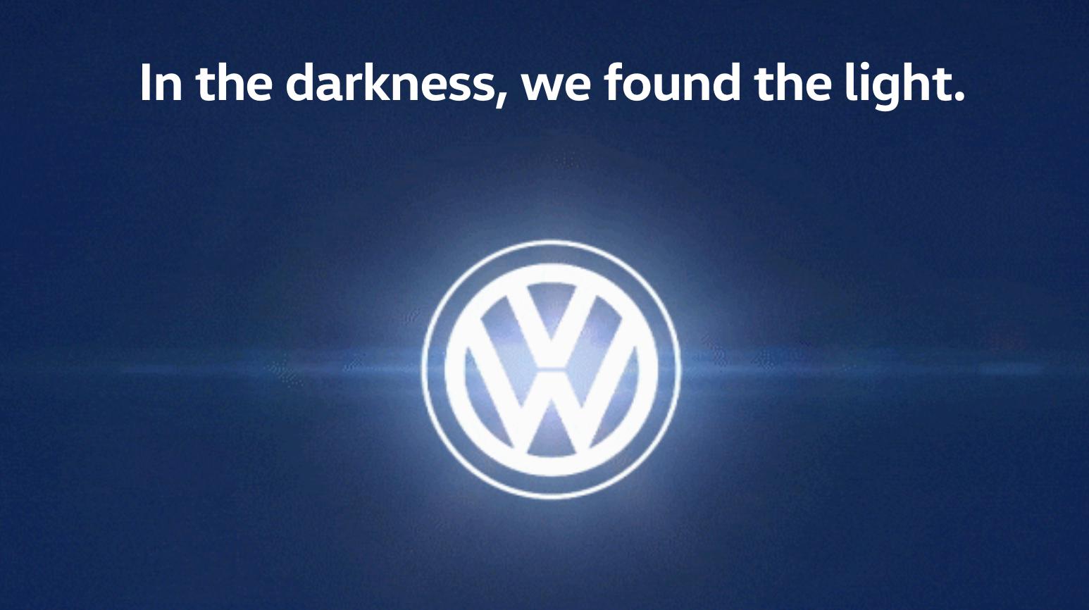 用一只新广告,大众发布了新logo