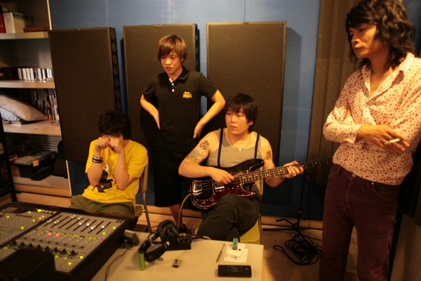 专访|joyside:唯独有一种旋律,只有我们可以呈现|刘虹|澎湃新闻|乐队