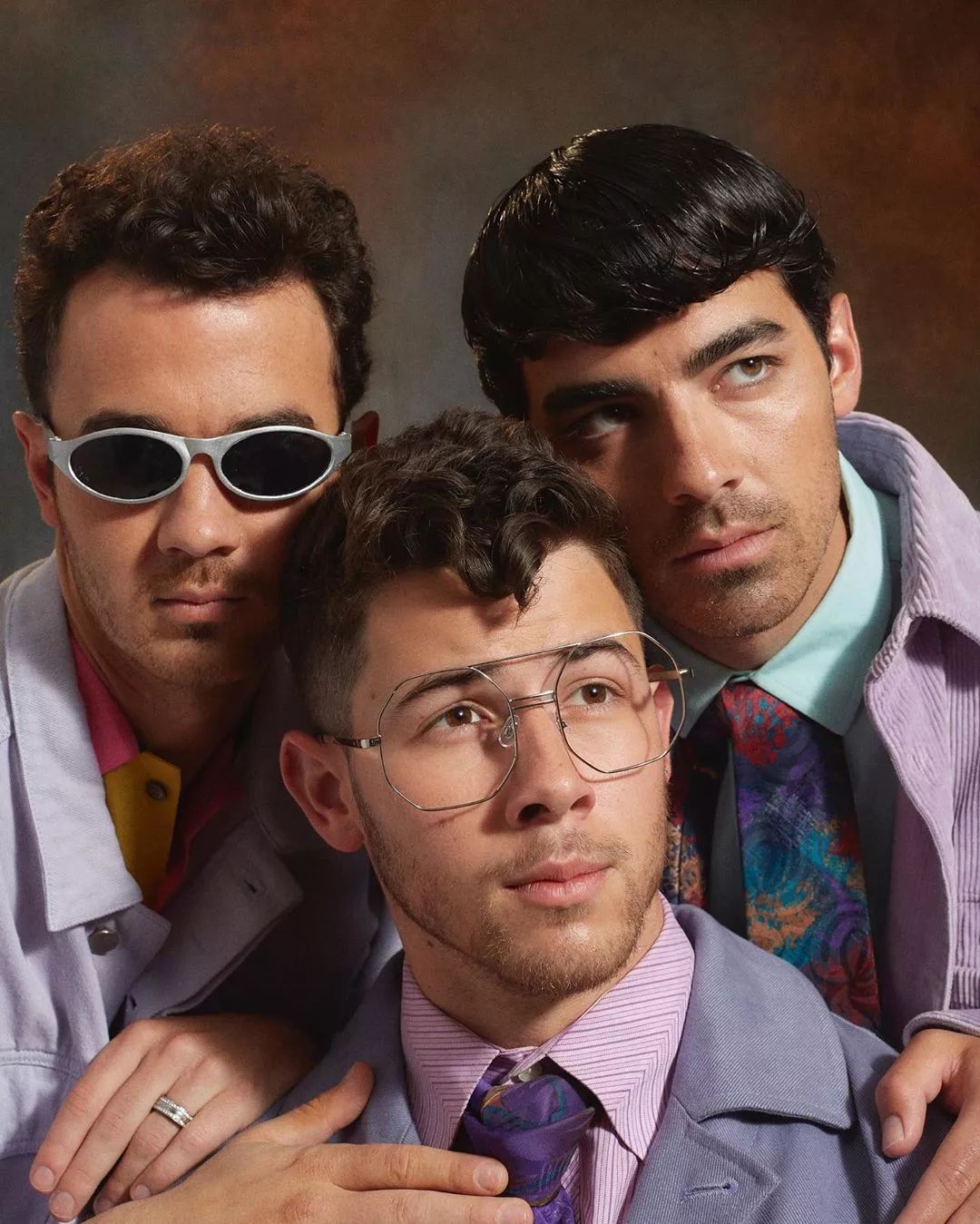 jonas brothers 新专辑首周预测销量35万,重回巅峰!