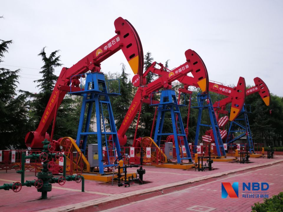 图说:长庆油田采油机展示区  每经记者 毕华章 摄已创造收益1750余万