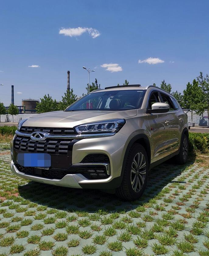 堪称绝配大漠金色瑞虎8搭配这个内饰颜色太高级了有木有