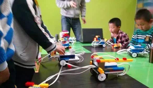 教育部重磅通知!中小学再添一门新课程,家长头疼:这谁辅导的了