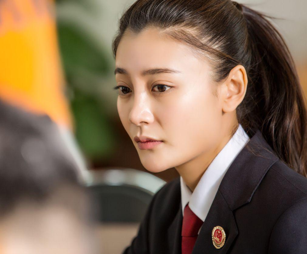 唐菀长文回应离婚虽表示放弃事业是自愿但曹先生坐实渣男