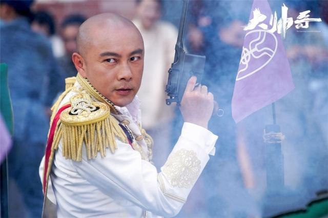 他被当做周星驰第二,是电视剧喜剧王者,现靠《